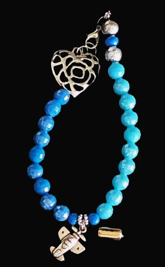 Blaues Armband mit Flugzeug/Herz