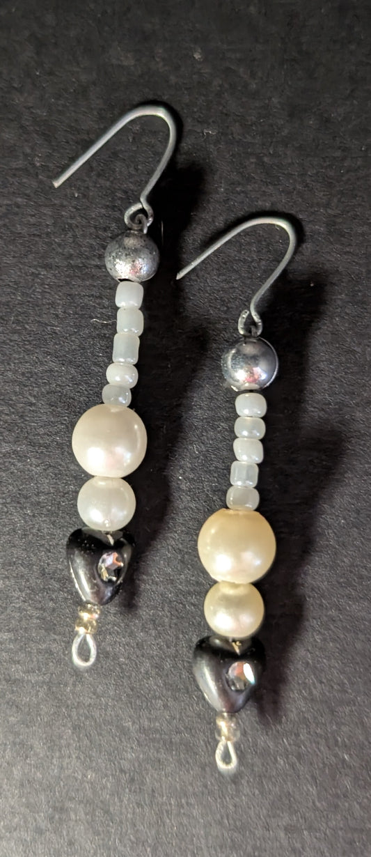 Schwarzes Herz Ohrringe